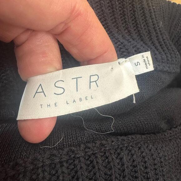 ASTR Small Black Crochet Viscose Full-Length Pencil Skirt – Boho Chic Maxi - Picture 8 of 9